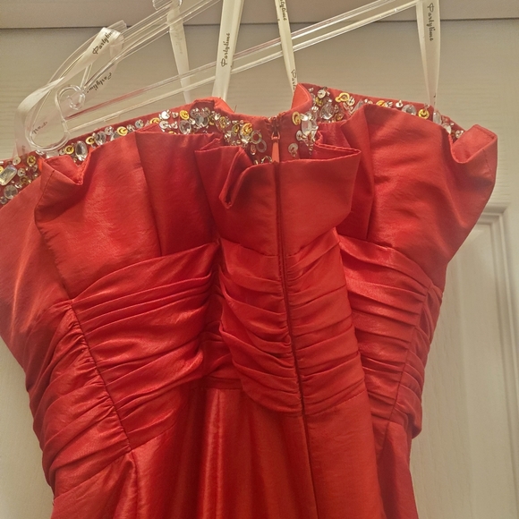 Party Time Red strapless Pageant or Prom Dress with sequins size 12 - Picture 4 of 5